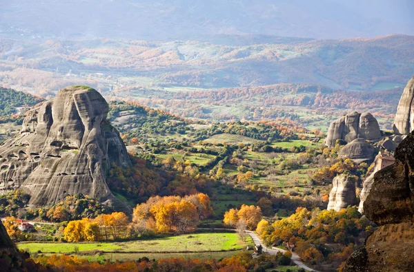 Метеорологические скалы и монастыри Греции — стоковое фото
