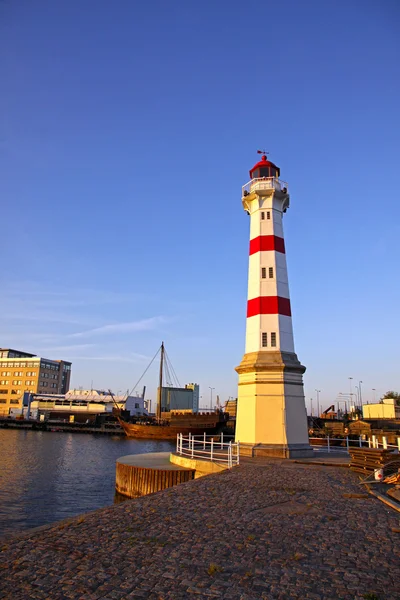 Alter leuchtturm in malmö, schweden — Stockfoto