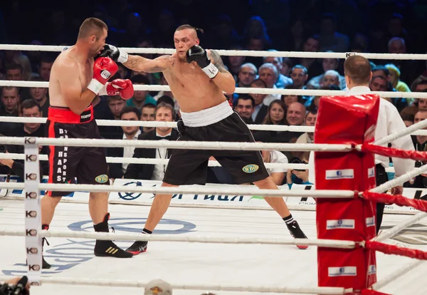 Pelea de boxeo Oleksandr Usyk vs Danie Venter — Foto de Stock