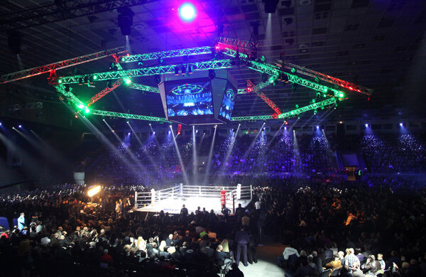 Дворец спорта в Киеве во время "Вечера бокса"
"