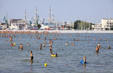 Kalabalık Belediye plaj Gdynia, Baltık Denizi, Polonya