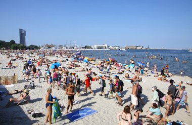 Kalabalık Belediye plaj Gdynia, Baltık Denizi, Polonya