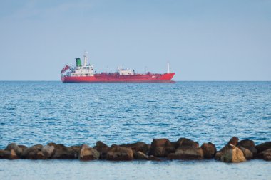 Akdeniz Kıbrıs yakınındaki gemi