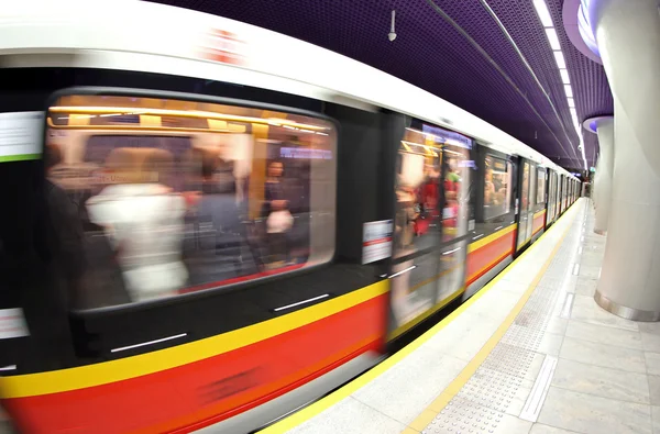 Tunnelbanestationen i Warszawa, Poland — Stockfoto