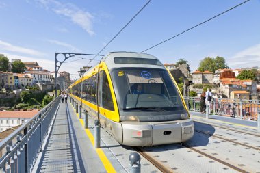 Hafif raylı tren Metro do Porto, Portekiz