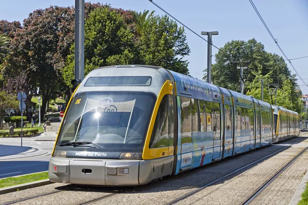 Stadtbahn der U-Bahn do porto, portugal — Stockfoto