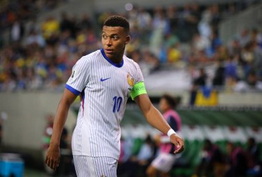 Wroclaw, Polonya - 5 Eylül 2025: Fransa 'dan Kylian Mbappe (# 10), Wroclaw' daki Tarczynski Arena 'da Ukrayna' ya karşı oynanan 2026 Dünya Kupası eleme maçında