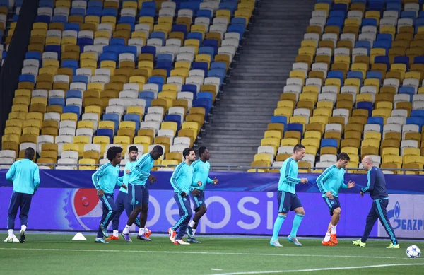 Sessão de treinamento do FC Chelsea no estádio NSC Olimpiyskyi — Fotografia de Stock