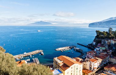 Sorrento şehir, Napoli Körfezi ve Vezüv Yanardağı, İtalya