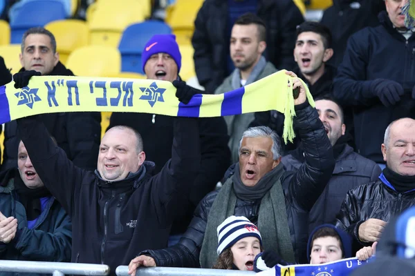 Maccabi Tel-Aviv supporters show their support — Zdjęcie stockowe