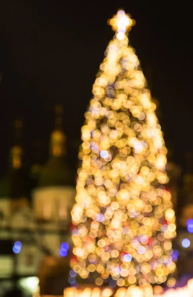 New Year 's tree made from bokeh lights — стоковое фото