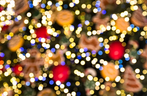 Festliches Bokeh aus Christbaumschmuck — Stockfoto