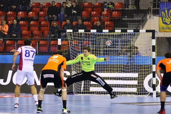 Handboll spel Motor Zaporozhye vs Kadetten Schaffhausen — Stockfoto