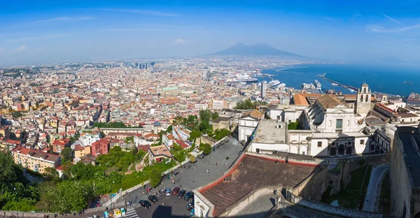 Panoramisch uitzicht op Napels stad, Italië — Stockfoto