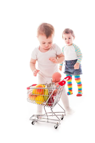 Niño juega en la tienda —  Fotos de Stock