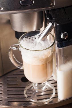 Ev yapımı sütlü Espresso