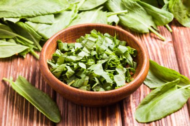 kuzukulağı bir kase