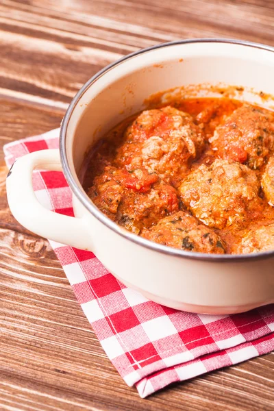 Köttbullar med tomatsås — Stockfoto