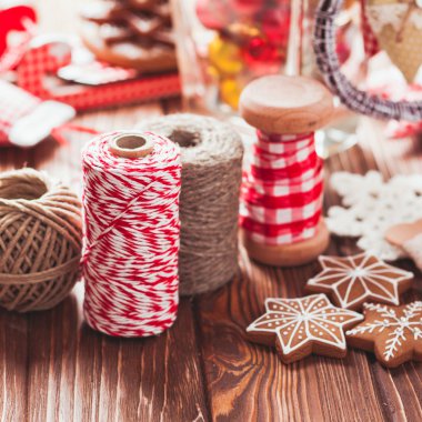 Noel hediye süslemeleri