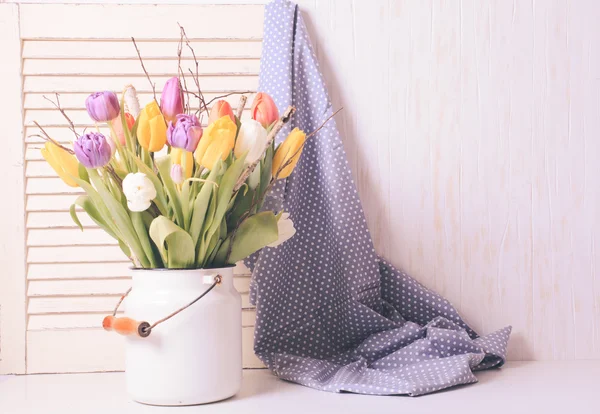 Farbtulpen im Stock — Stockfoto