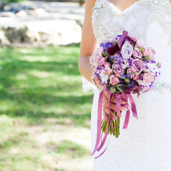 Bellissimo bouquet da sposa — Foto Stock