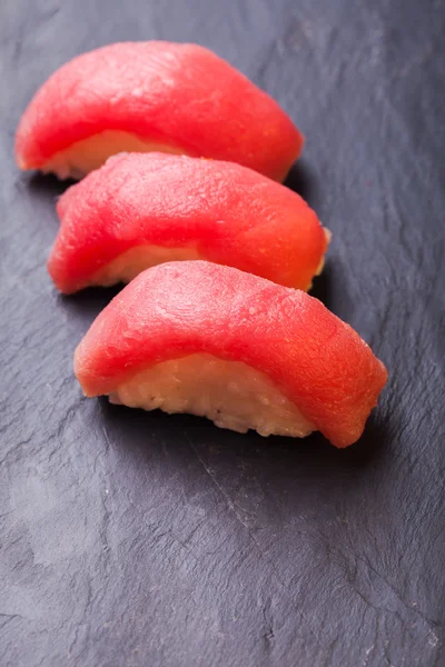 Maguro sushi z tuńczyka — Zdjęcie stockowe