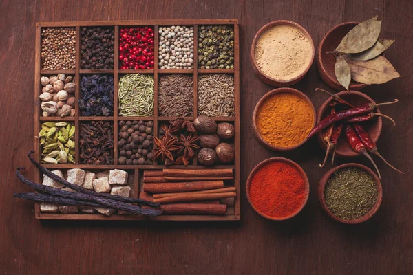 Spice in vak instellen — Stockfoto