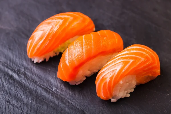 Sushi de sake con salmón — Foto de Stock