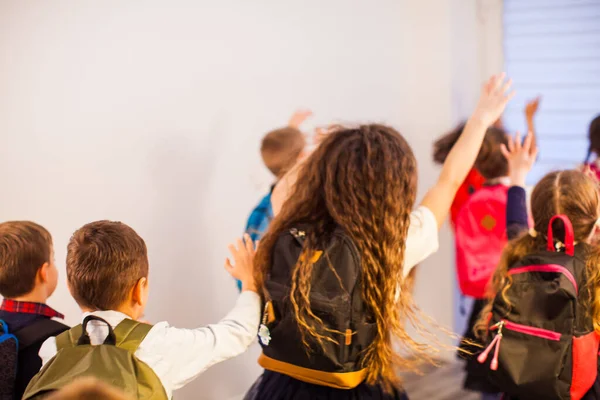 Terug naar school komen na een lange periode — Stockfoto