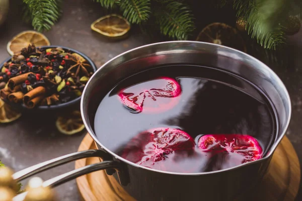 Traditional recepies of mulled wine made the new way — Fotografia de Stock