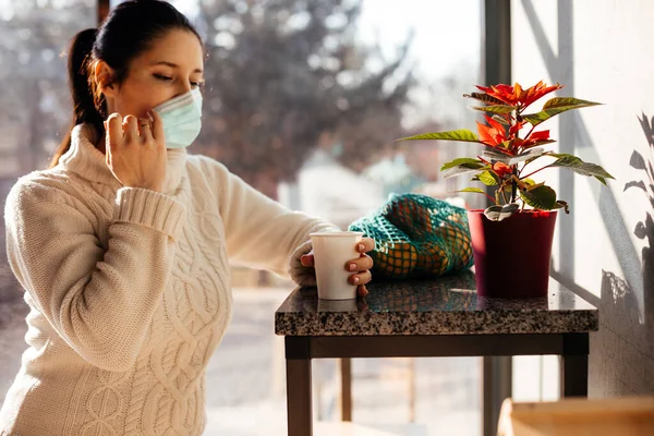 Time for yourself after long hours of chores — Stock Photo, Image