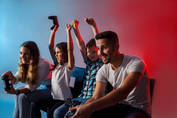 Group of friends together start virtual game — Stock Photo, Image