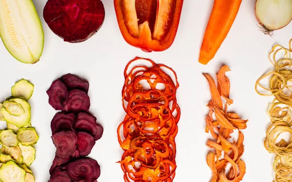 The slices of various dried vegetables as a snack for vegetarians — Stock Photo, Image