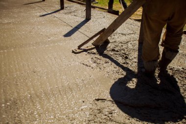 Endüstriyel işçilerin kapatılması çimento veya betonu yumuşatıyor