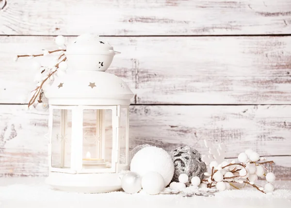 Cristmas lanterna com neve — Fotografia de Stock