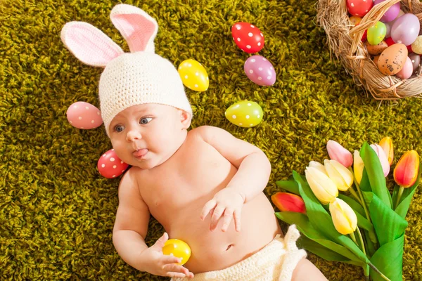 Bambino coniglietto di Pasqua — Foto Stock