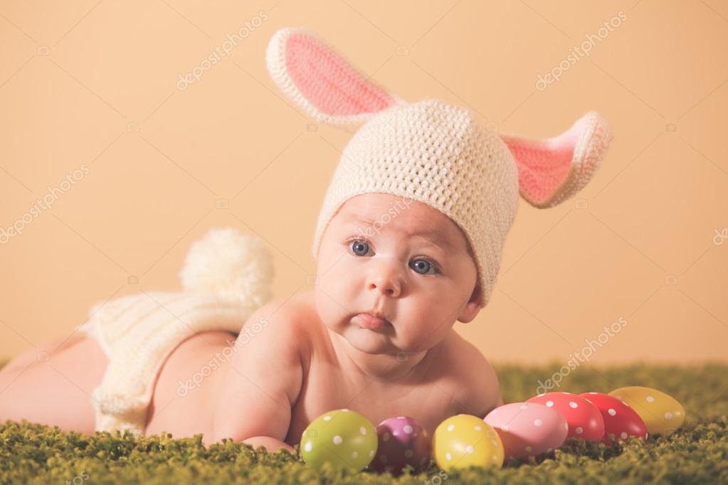Baby Easter bunny — Stock Photo © oksixx #66961251