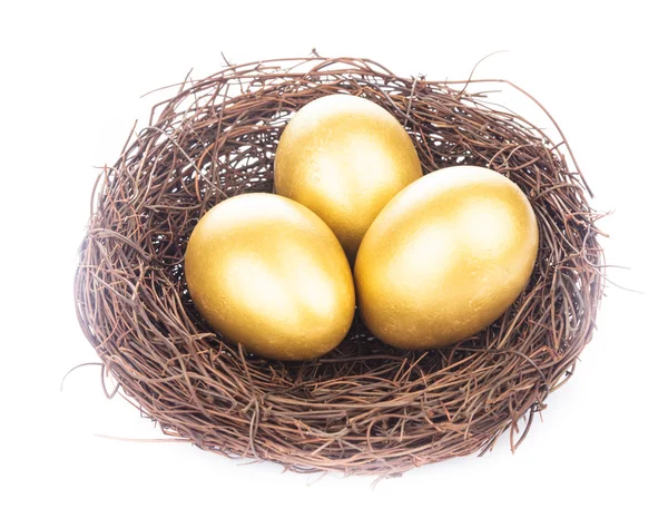 Goldene Eier im Nest — Stockfoto