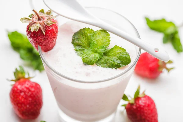 Yogurt alla fragola — Foto Stock