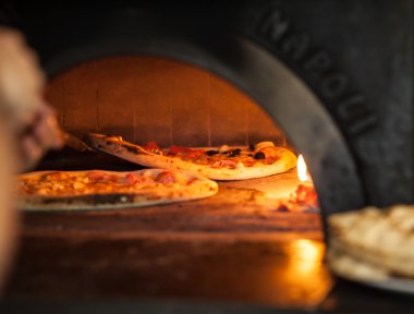 pizza pişirme