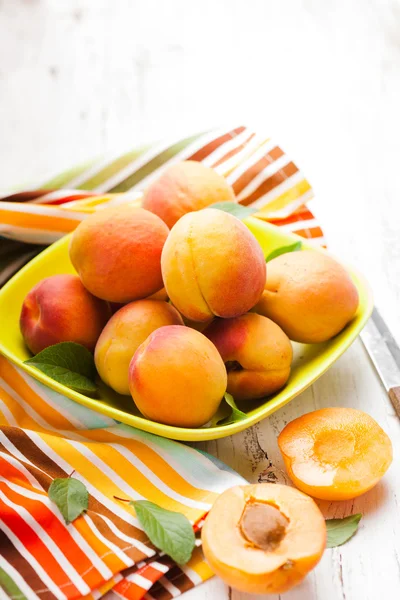 Apricots — Stock Photo, Image