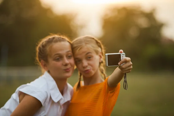 Amigos selfie — Foto de Stock