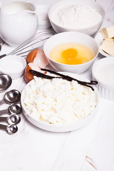 Baking ingredients — Stock Photo, Image