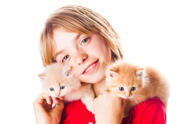 Mädchen und Kätzchen — Stockfoto