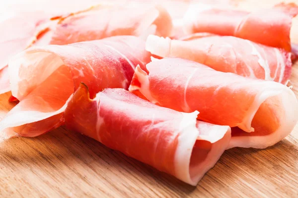 Fatias de prosciutto — Fotografia de Stock