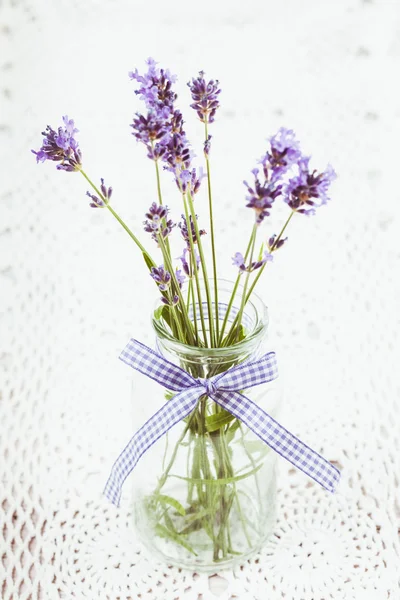 Lavendel in fles — Stockfoto