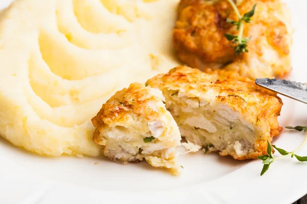 Cutlets with potato — Stock Photo, Image