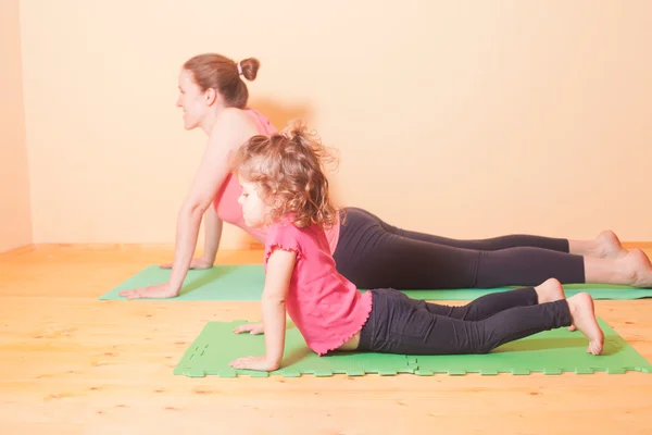 Ejercicios de yoga Wellness — Foto de Stock