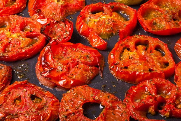 Gebackene rote Tomaten — Stockfoto