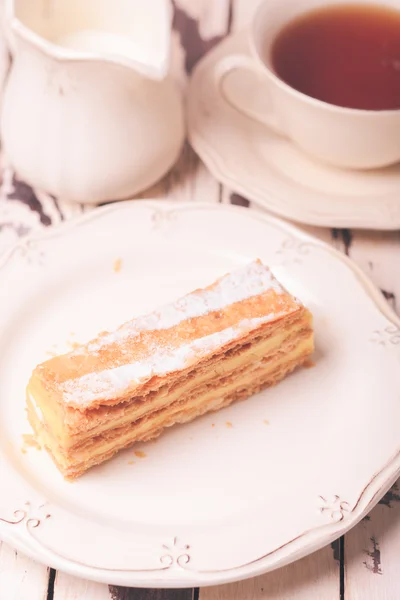 Söta bit av Napoleon tårta — Stockfoto
